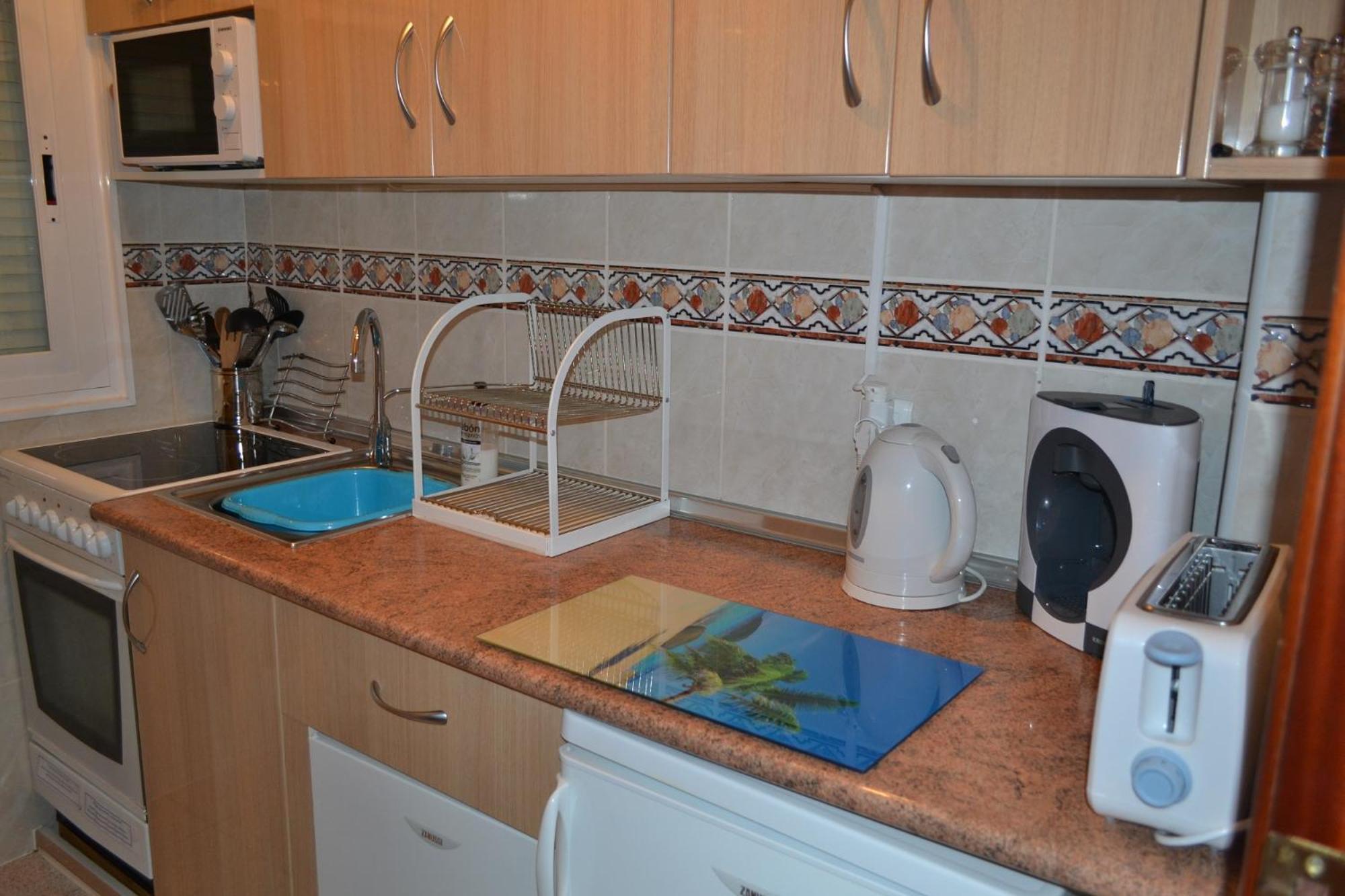 Spacious 1 Bedroom Apartment, Beach Front, Torrox Costa Zewnętrze zdjęcie